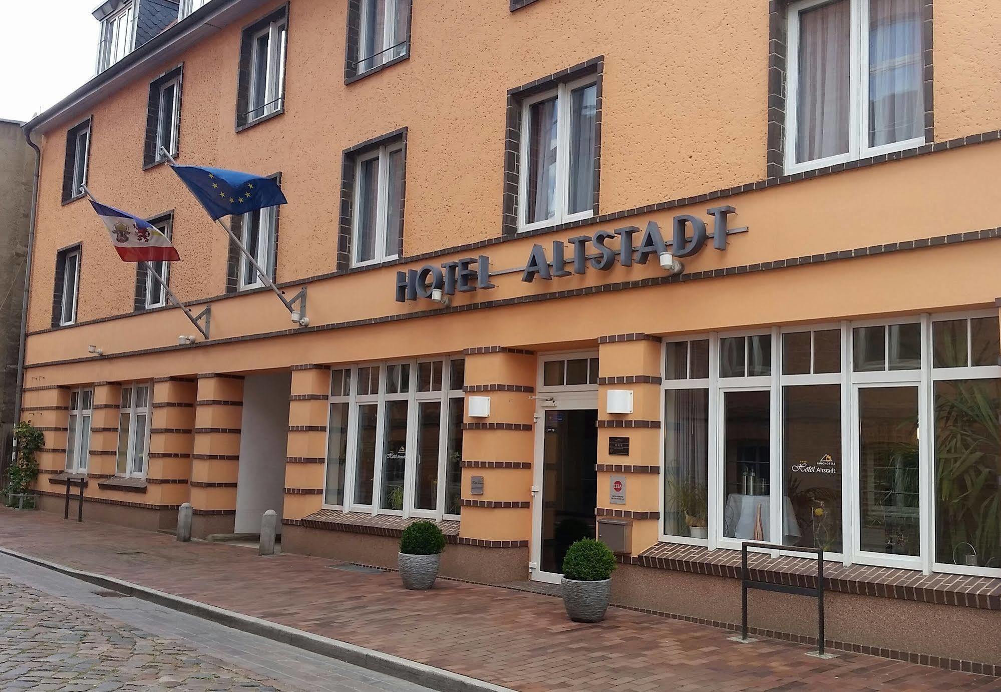 Ringhotel Altstadt Güstrow Exterior foto